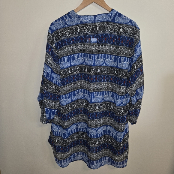 Patterned Blouse - Picture 4 of 5